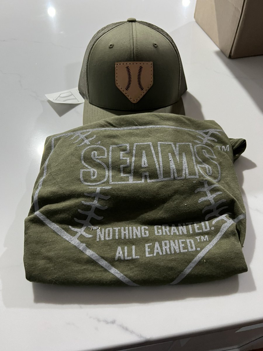 cathclass's tweet photo. I can’t wait to rock my @Seamsapparel gear at Spring Training in a couple weeks!! ⚾️🌴 https://t.co/yvAWEigcsP