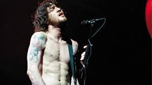 crockpics's tweet photo. Happy 53rd Birthday to John Frusciante of the Red Hot Chili Peppers, born this day in Queens, New York. https://t.co/6rHjgmryr3