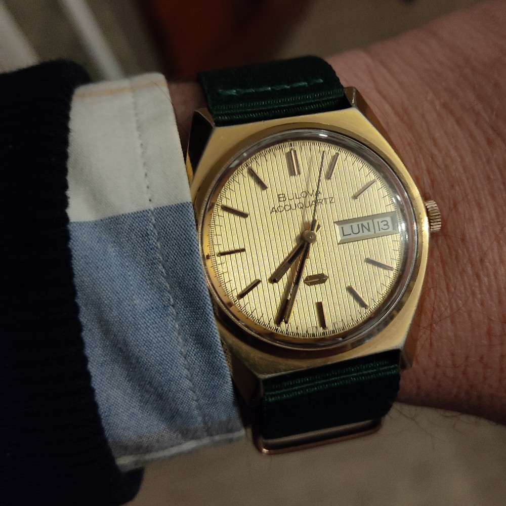 JardinKdo's tweet photo. Jolie montre BULOVA Accuquartz de qualité et dans un état proche du neuf.
Retrouvez-là sur https://t.co/RLKryT7wjA
-
#watch #watches #vintage #70s
@bulova #montreancienne #montres
#bulova #montrevintage #vintagewatch #oldwatch https://t.co/5D3v8Br9At