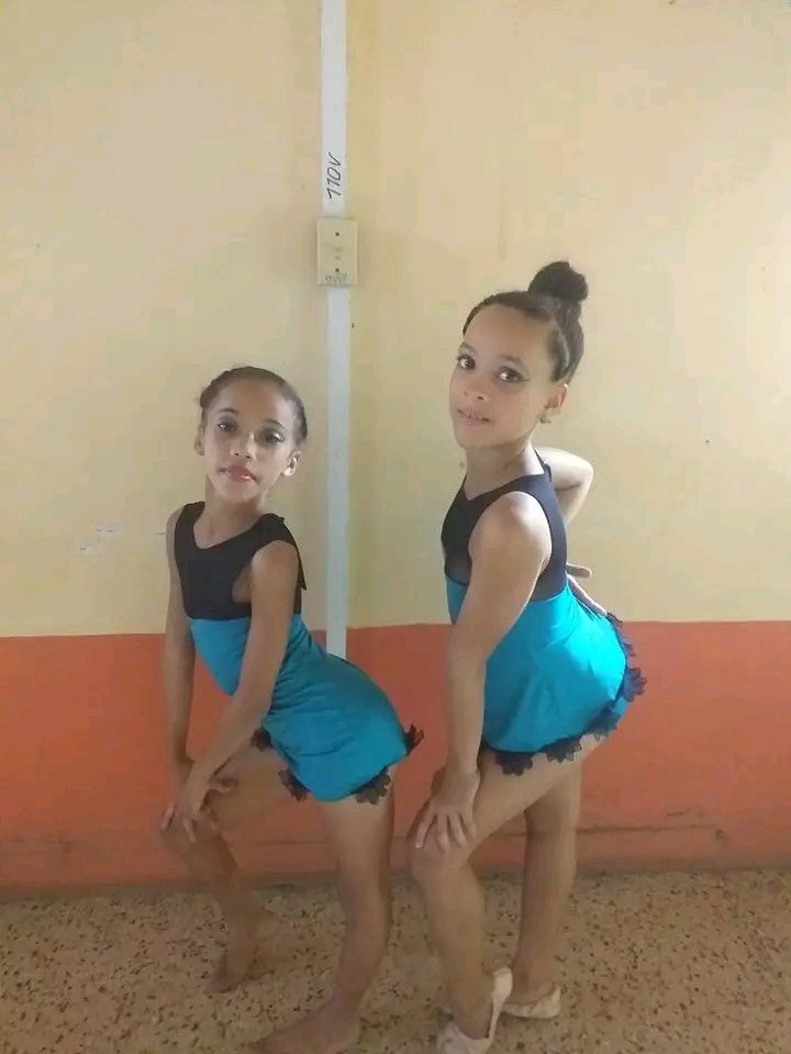 asamblea_mariel's tweet photo. La gimnasia rítmica en #Mariel, tiene varios nombres: Constancias, Dedicación, Sacrificio,Familia,pero no puede faltar:Ana Cecilia,por ella y por la indiscutible labor de sus alumnas;hoy la Villa Azul,tiene destacada participación en el Campeonato Provincial de Gimnasia Rítmica. https://t.co/xzfwtvru4K
