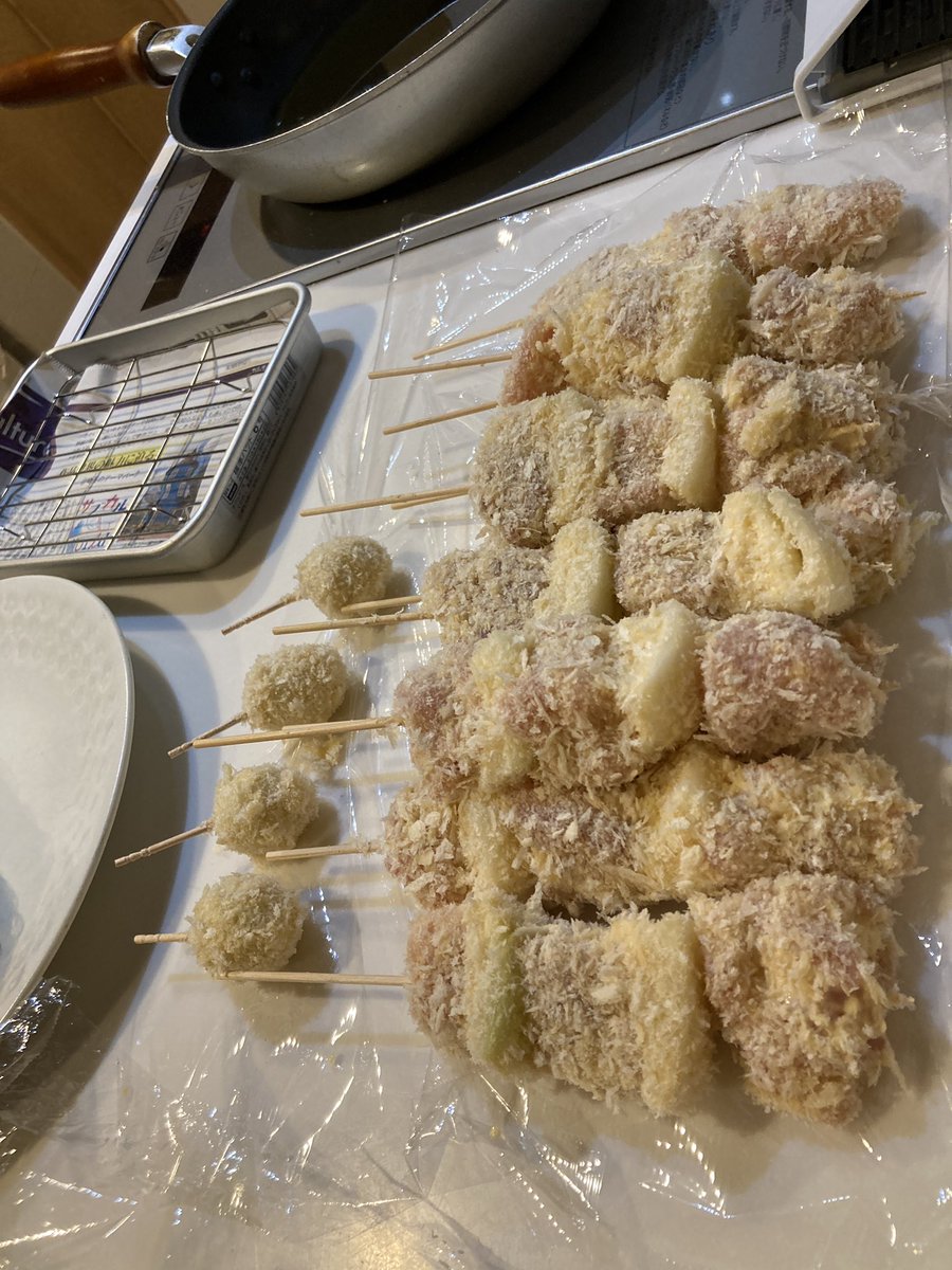 昨日の◎ジャズエチュードは＋20㎏の豚さんになっていたから、殿お散歩は仕方なしw

軸がドベにもなる？？そんなの慣れっこww
でもここが、僕の最前線‼️

#弥生賞
#大阪城S
買い目はこちら↓↓↓

#男子ごはん
豚肉と小松菜と人参チヂミ♡
豚肉とニラと玉ねぎチヂミ♡  