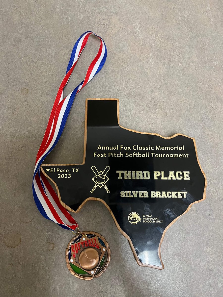 Making noise !! Great outcome this weekend at the Fox County tournament! Lady Matadors take 3rd place in the silver bracket !!〽️〽️#softball @Coach_Rocha2 <a href="/phsmats/">Parkland Matadors</a> <a href="/Fchavezeptimes/">Felix Chavez</a> <a href="/EPFastpitch915/">ElPasoFastpitchSoftballCommunity</a>