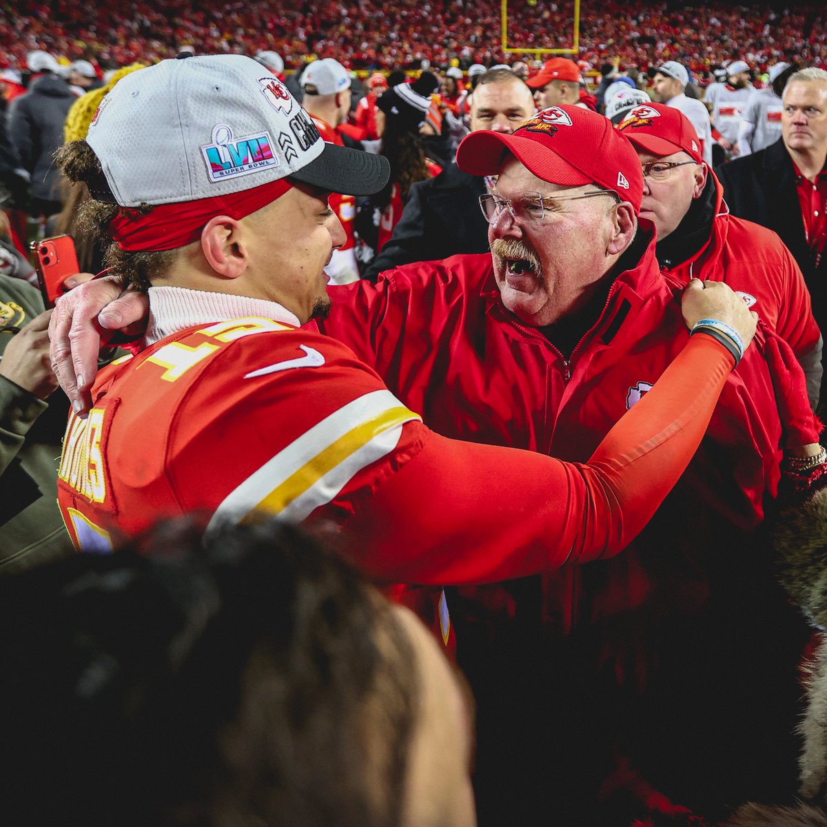 Chiefs's tweet photo. How lucky are we for these two? ❤️ https://t.co/IxwRC5vKt9
