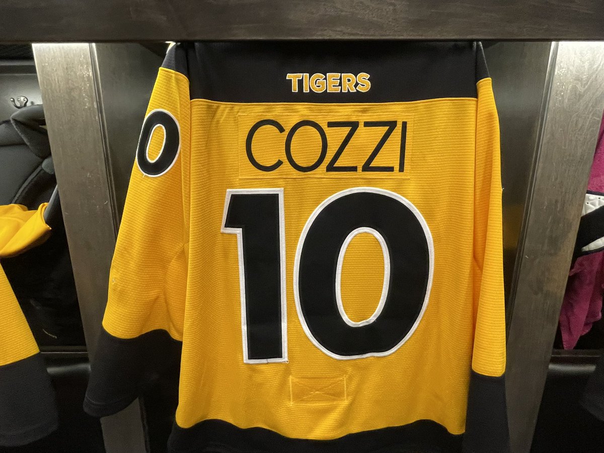CCTigerHKY tweet picture