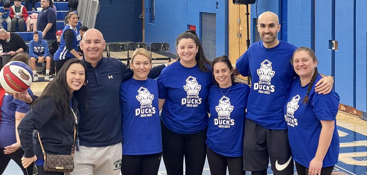 The Ducks took on the Wizards today!  What a wonderful day at Herricks High School! A huge thank you to the PTA for organizing such a wonderful event.  <a href="/DentonAvenueAP/">Lily Ho</a> <a href="/HerricksSup/">Dr. Sinanis Sup</a> <a href="/HerricksSchools/">Herricks Schools</a> <a href="/HerricksHS1/">HERRICKS HIGH SCHOOL</a>