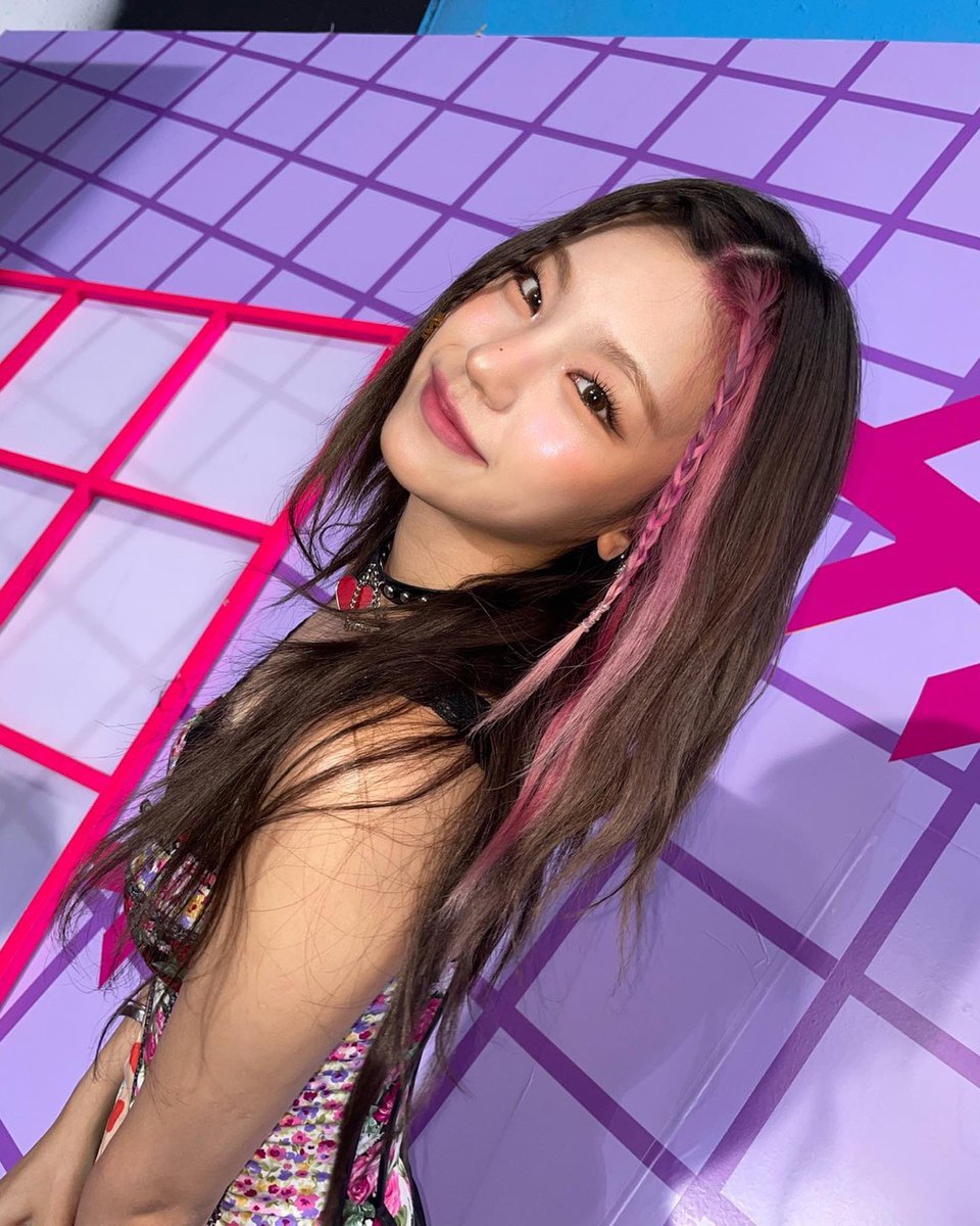 ˒˒ Hoy estoy en modo besos y abrazos porque mi bebita sacó #おすし𝖃𝕺𝖃𝕺. Obviamente estoy presente en el #𝔸tsu۵𝐃ebut para darle ánimos y poder presumir que soy su fan número uno. 

⌒⠀ִ ⠀  𝒔𝗎𝗇.     #𝙠𝙮𝗈𝗄𝗈 ⠀ ⋆ㅤ