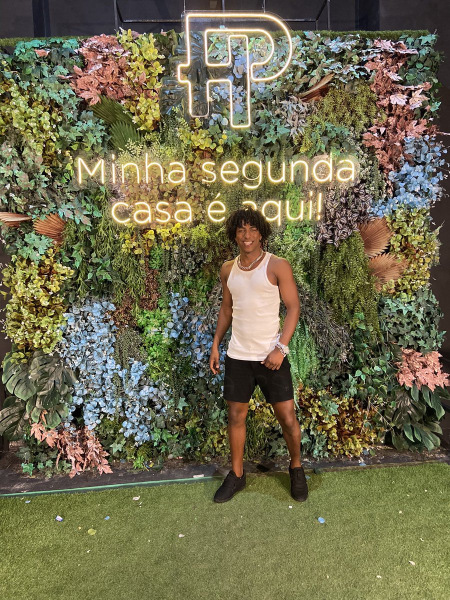 _luiztavaress's tweet photo. PH meu amor ❤️
Esse lugar é incrível demais, que gosta de uma boa balada, não perca a oportunidade de conhecer.
@priscyllashall 😍👏🏾
-
#luiztavares #explore #explorar #page #post #photo #balada #ph #priscyllashall #mandacaru #jp #joaopessoa #paraiba https://t.co/BCOf9X3Fux