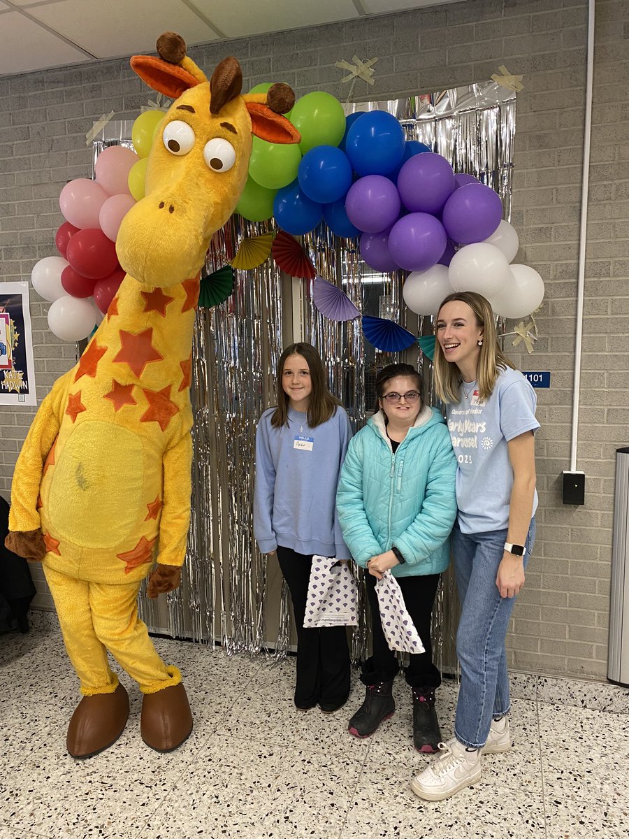 So much fun today at the Early Years Carousel🎠Appreciating the educators and effort that it took to make this event a success! @EY_uwindsor