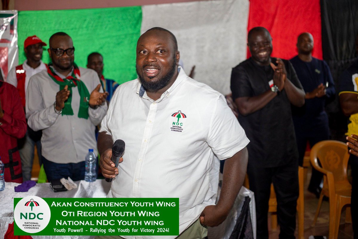 Citizen__Kay's tweet photo. The Akan Constituency Youth Wing General Meeting was a success. Big thanks to you, Youth Leader @georgeoaddo for showing up and getting the job done. #MobilizingForPower #YouthPower https://t.co/OYYddUbMJD