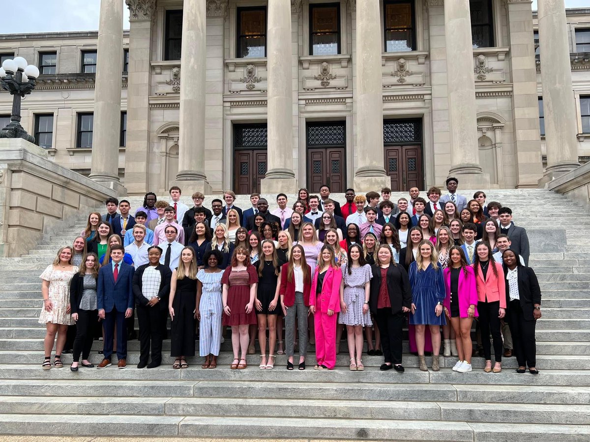 ESDBulldogs's tweet photo. Congratulations to Abby Godwin, junior at EHS. She was chosen to represent EMEPA at the 2023 Electric Cooperatives of Mississippi’s Cooperative Leaders Workshop.
#MSYLP23 #MSCYL #MS2DC #YTDC #YT23 https://t.co/ivSL1dKn9x
