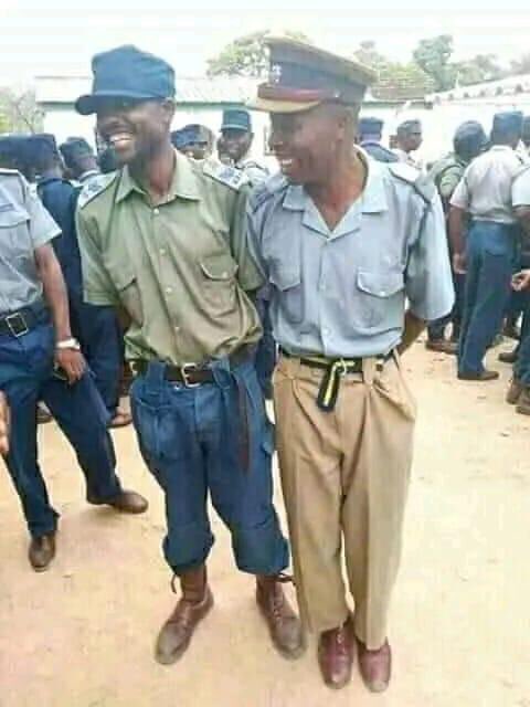 SLmore08's tweet photo. #Botso remains my favorite songs and @PoliceZimbabwe stop being used by @ZANUPF_Official imwi muchitambura 😢 #WinkyD𓃵 #Ibotso https://t.co/oULDcwLRNX