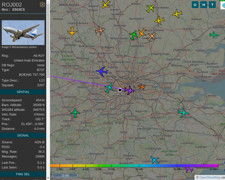 #ROJ002 A6-RJY 737NG 7Z5 BBJ Royal Jet : 0.6 mi away @ 35000 ft and 84.6° frm hrzn, heading E @ 589.3mi/h 23:05:39. #AfterHours #WayTheHeckUpThere #FlyingFast #Putney #SW15 #ADSB