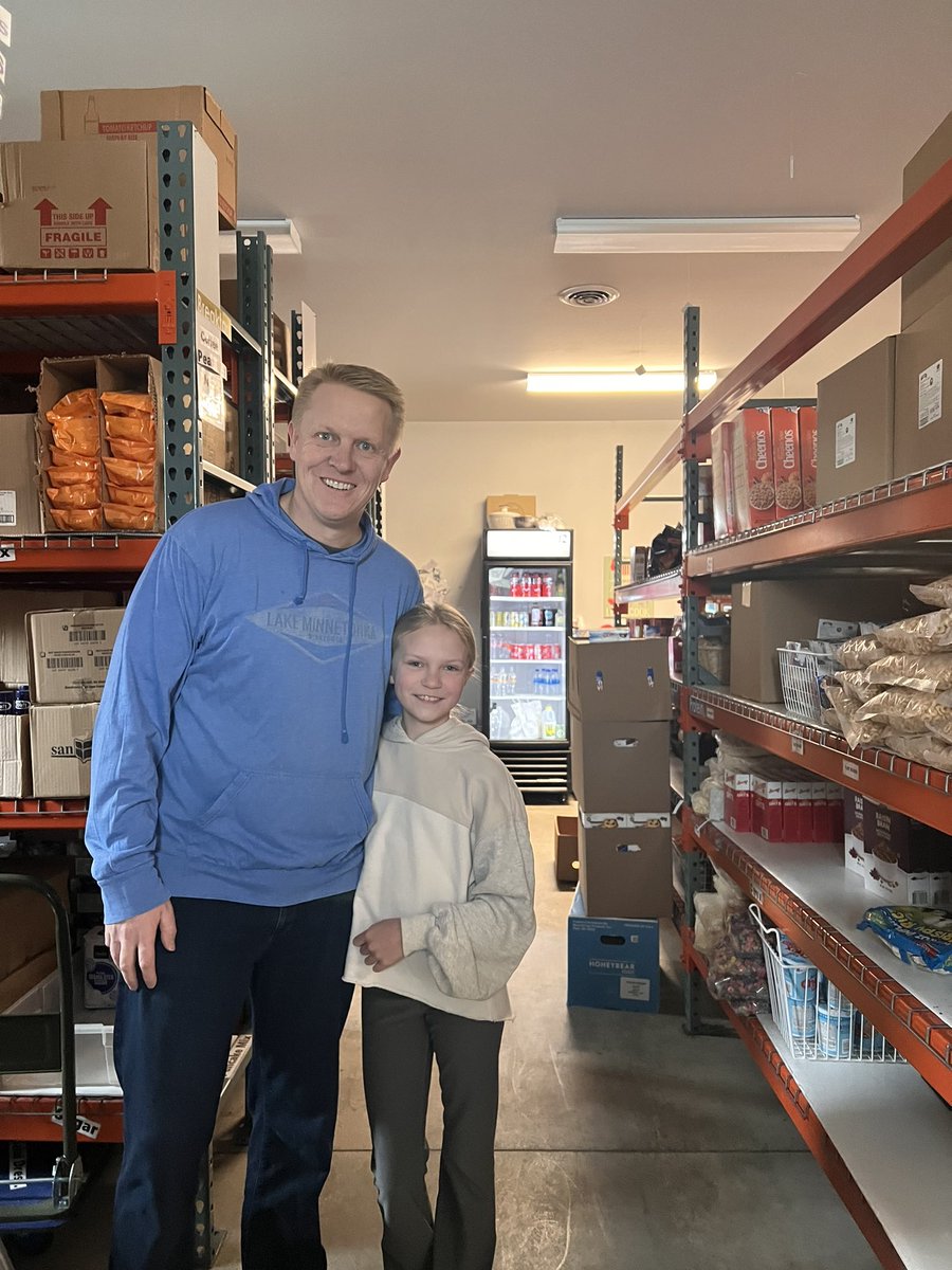 MyersVote's tweet photo. Had a helper this week working at the Westonka Food Shelf Our youth will have a huge impact on our future, so I always love when I can bring one of my girls with me. Thanks Olive for all the help and a great morning. #volunteering #yourbackyard #TogetherWeCan #foodshelf #impact https://t.co/DOCLdchB1j