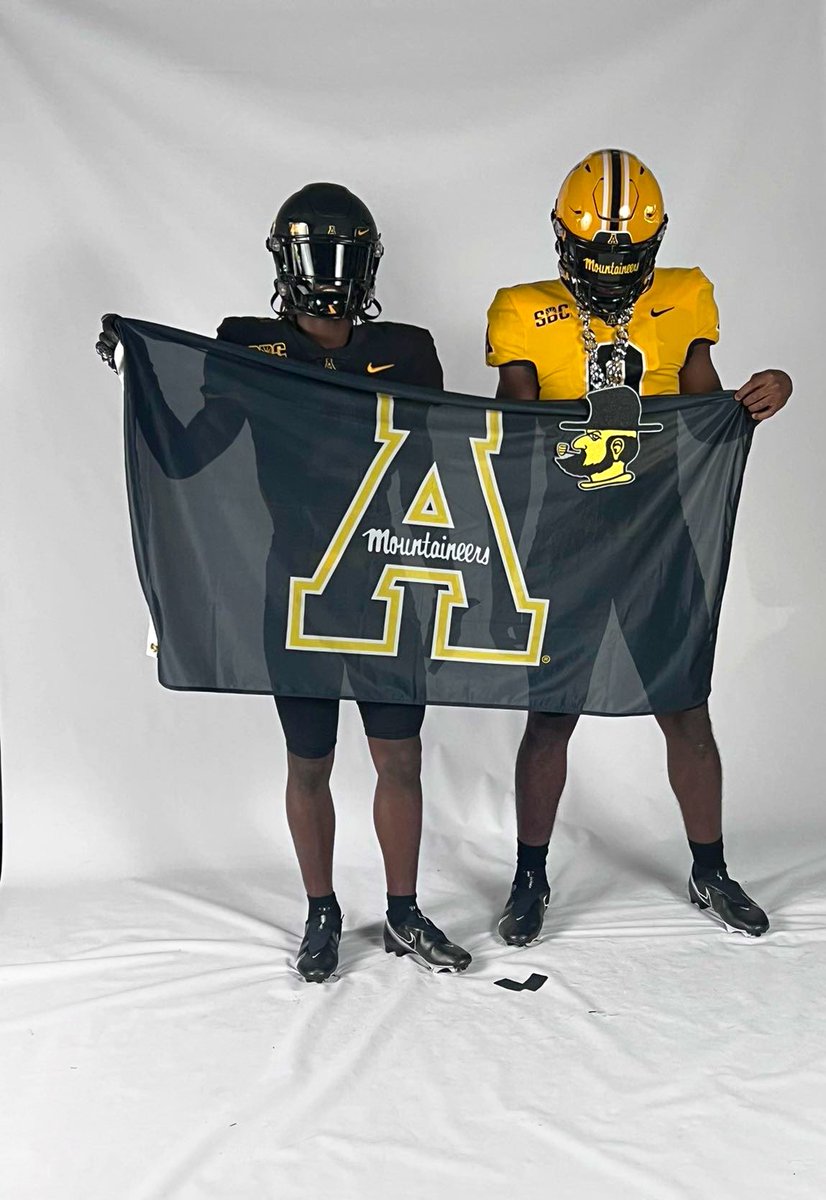 JRiddle22_'s tweet photo. I Had A Great Time At Appalachian State University!! @BrianHainesb @CoachTRountree @coach_sclark @JeffHerron19 @MohrRecruiting @CamdenRecruits @D1Factory @Rivals @RecruitGeorgia @ChadSimmons_ @Mansell247 https://t.co/WMCW7sT1TR