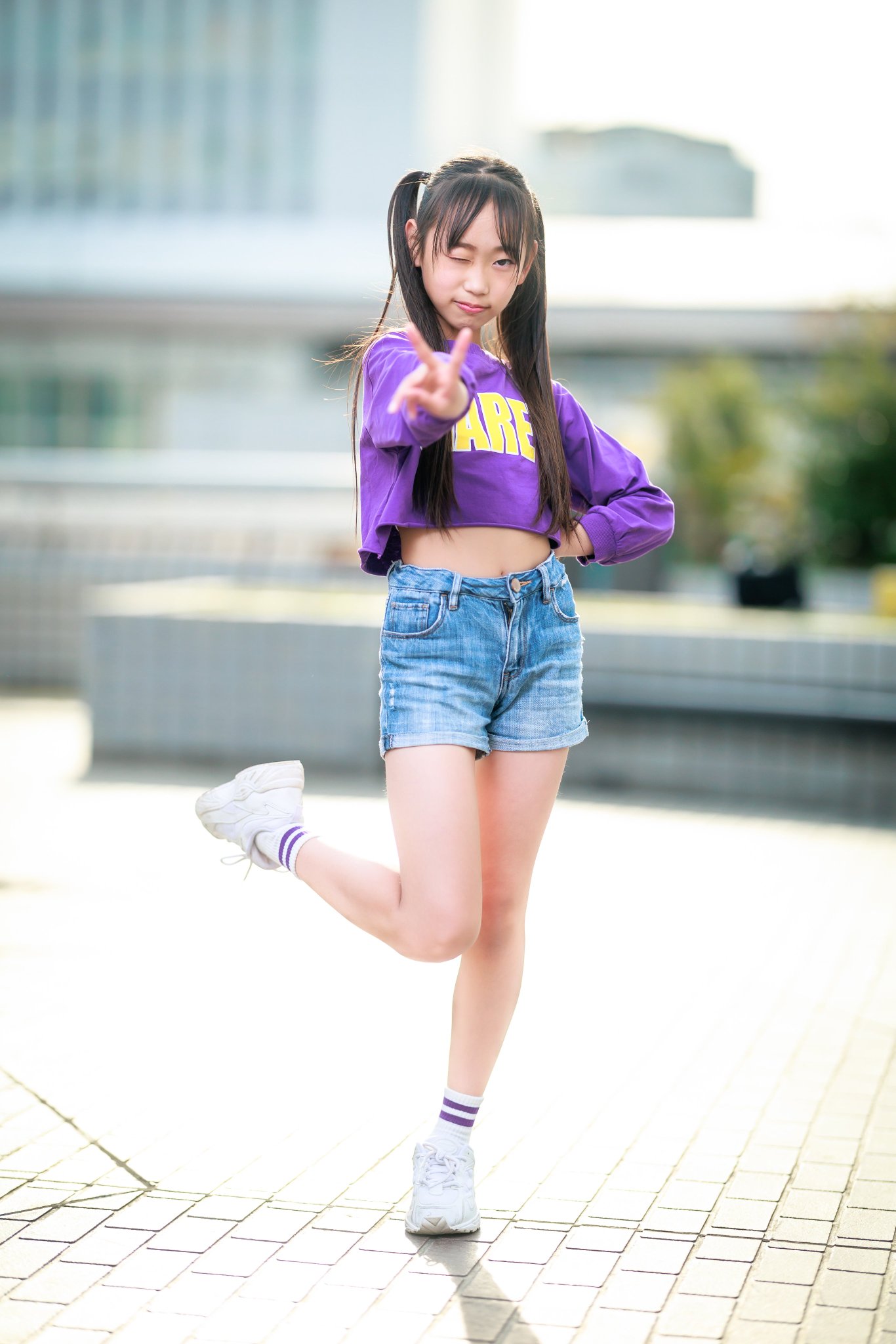 FqaUfqnaIAA8pBq.jpg:large