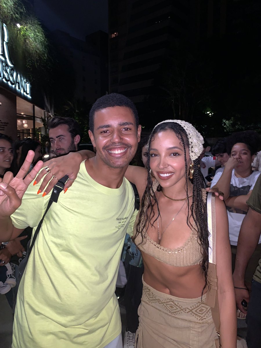 onevini_ tweet media