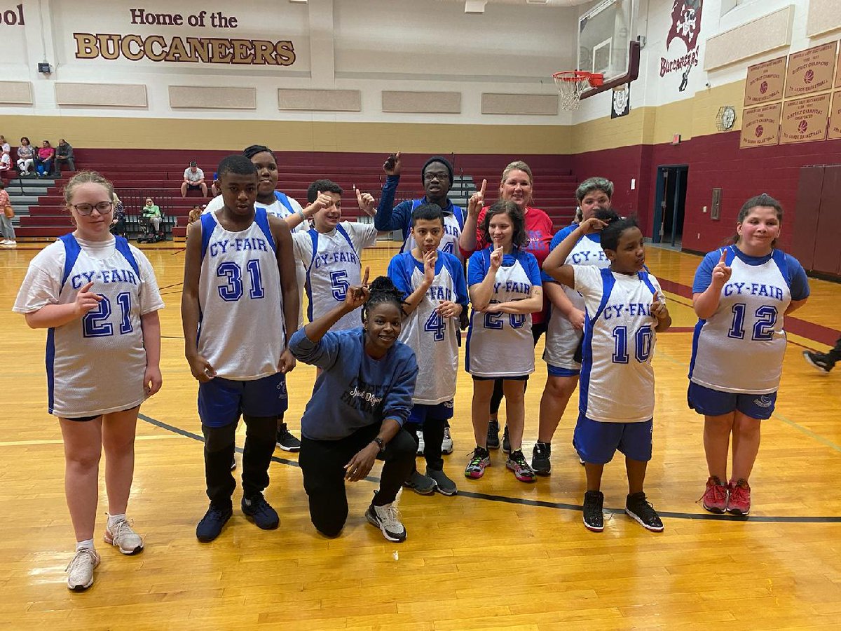 Jessica_Lavon's tweet photo. @CyFairISD Special Olympics Basketball Tournament today! 🏀 As always we had so much fun. Great Job to our Cyfair Wolfpack Team! https://t.co/dnjAziIcJZ