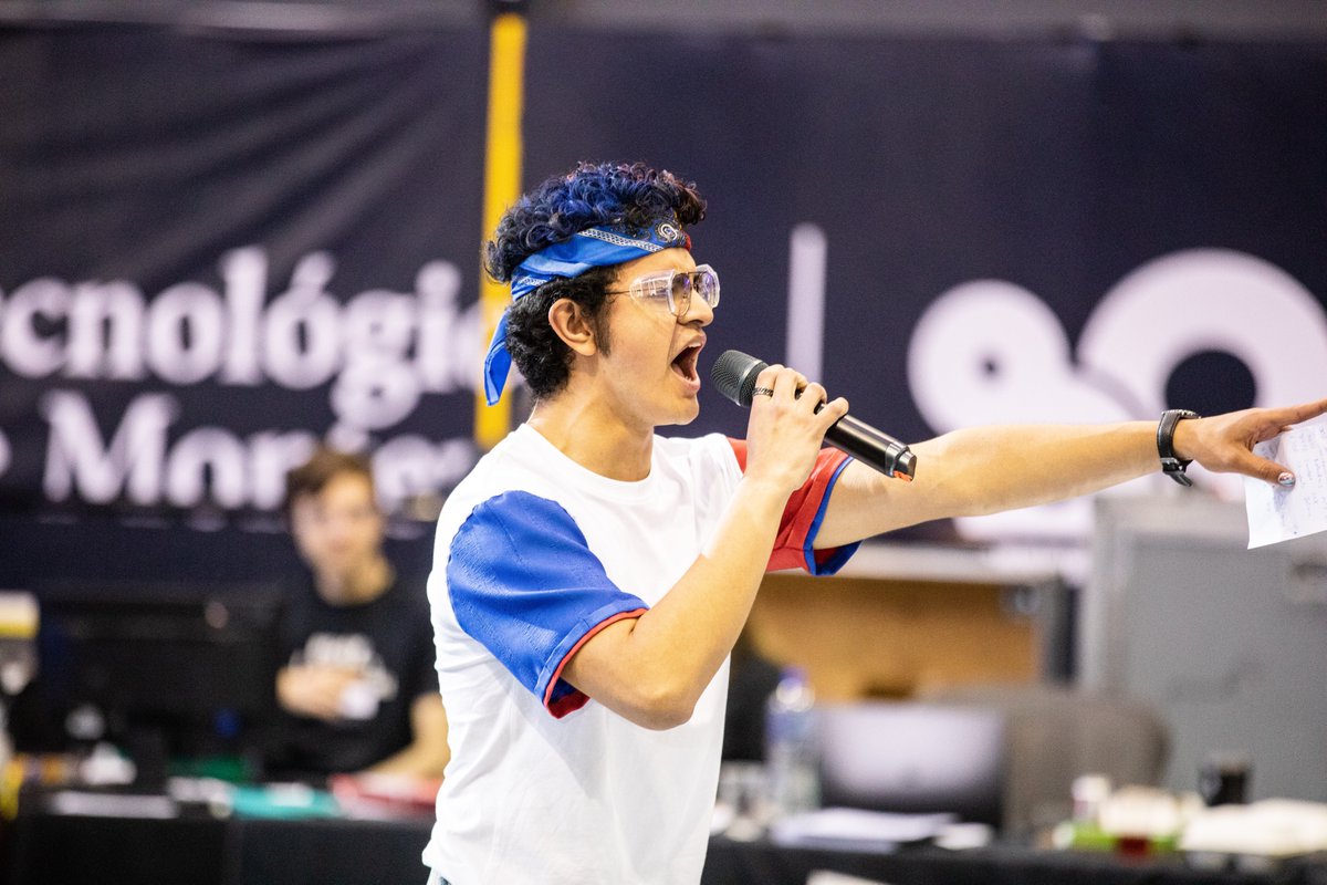 ConectaTECmx's tweet photo. Las emociones están a flor de piel mientras nos acercamos a la gran final del primer regional de #FIRST en el @TECcampusMTY 🤖💙
@Prepatec #FIRSTMTY #FIRSTMX #CHARGEDUP https://t.co/p3u5l2Sdgk