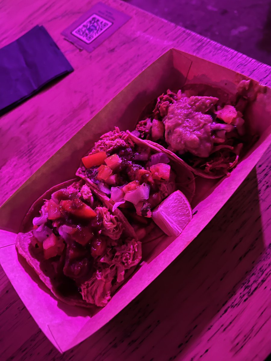 Natalie_Courbet's tweet photo. Had a great night at Luna Springs for @DigbethDiner Taco night! Tacos El Pap and @goodfoodcartel was both delicious! 🤤 #ddc #digbethdiningclub #digbeth #lunasprings #tacoselpap #goodfoodcartel #tacos #streetfood https://t.co/gQGxwoaL8u
