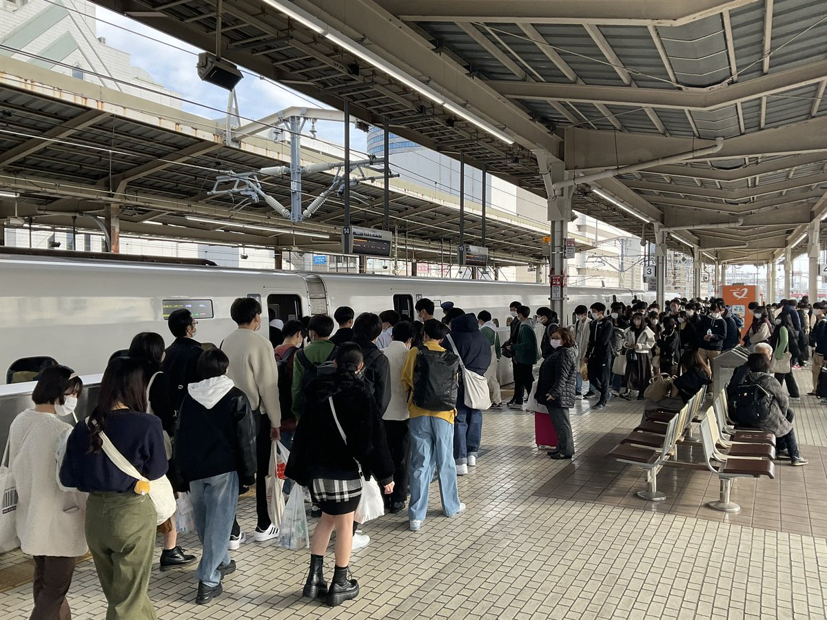 edahighschool's tweet photo. 本日3月5日(日)、研修旅行へ出発しました。
初日は広島を見学します。 https://t.co/jIG2TyBvDx