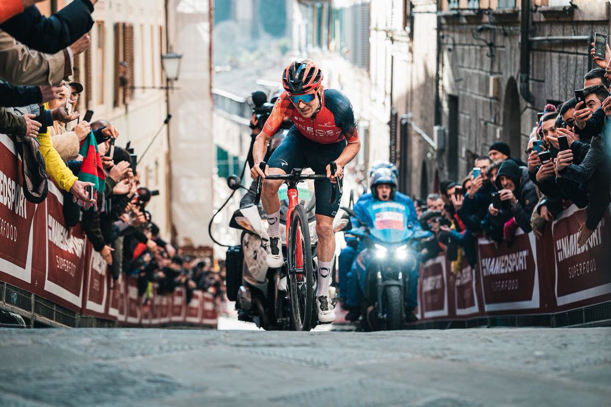 ChuffyCastro's tweet photo. Buenas noches a todos #ciclismo #cycling #photi #strade https://t.co/QCEon94Igh
