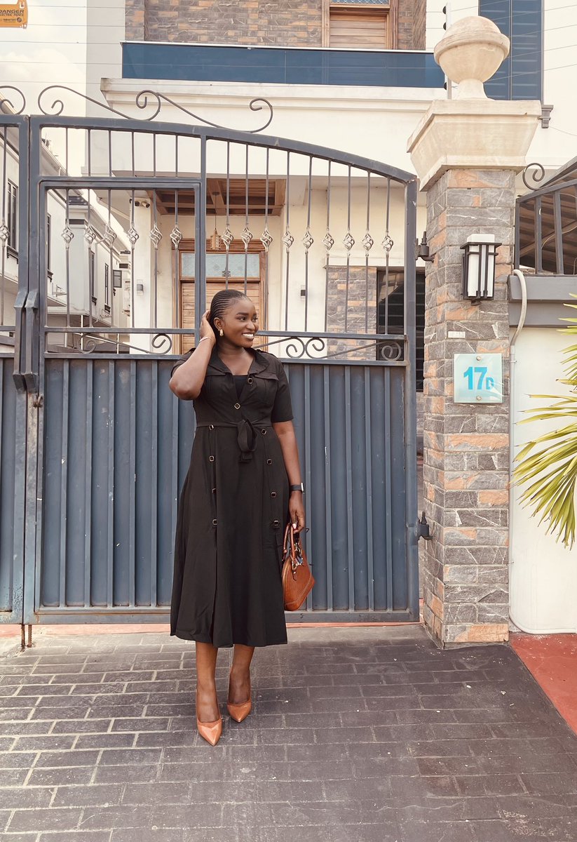 SmilingMorad's tweet photo. A Pretty Yoruba babe🥰

#Thread #YorubaGirlsThread #Yorubafamily #ogbomosobabe #sexlife https://t.co/WS0NbaNWFR