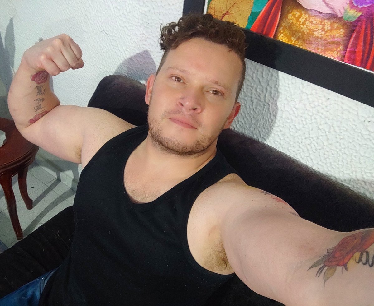 JonathanArangi1's tweet photo. Gorditos y Bonitos Cabo, Gorditos y Bonitos! 

#gorditosybonitos #goodvibes #gaypride #ginger #gingerbeardman #gaybearsandcubs #gaybear https://t.co/IirefULQ4E