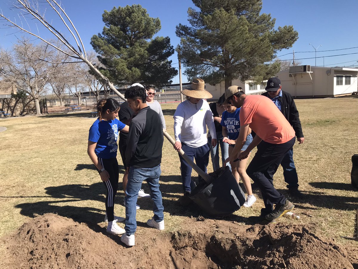 Great turn out at Bowie High School at the Eco Elpaso tree planting event. @ecoelpaso