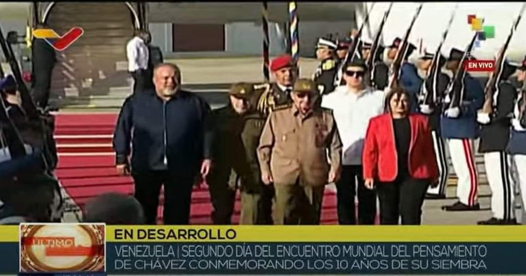 CubaMre's tweet photo. #ChavezVive. El  General de Ejército Raúl Castro Ruz se encuentra en #Venezuela, para rendir homenaje a Chávez en el Décimo aniversario de su desaparición Física.  
#EnergeticaCuba
#MejorEsPosible @PartidoPCC @DiazCanelB @PresidenciaCuba @NicolasMaduro https://t.co/eizfAaxvn7