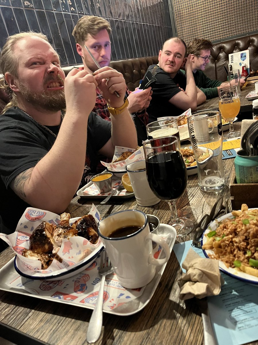 HenSalo's tweet photo. Amazing start to a wonderful event. #brewdogGT Happy to end day as best #frostlords with two wins. https://t.co/3pq991ep3r