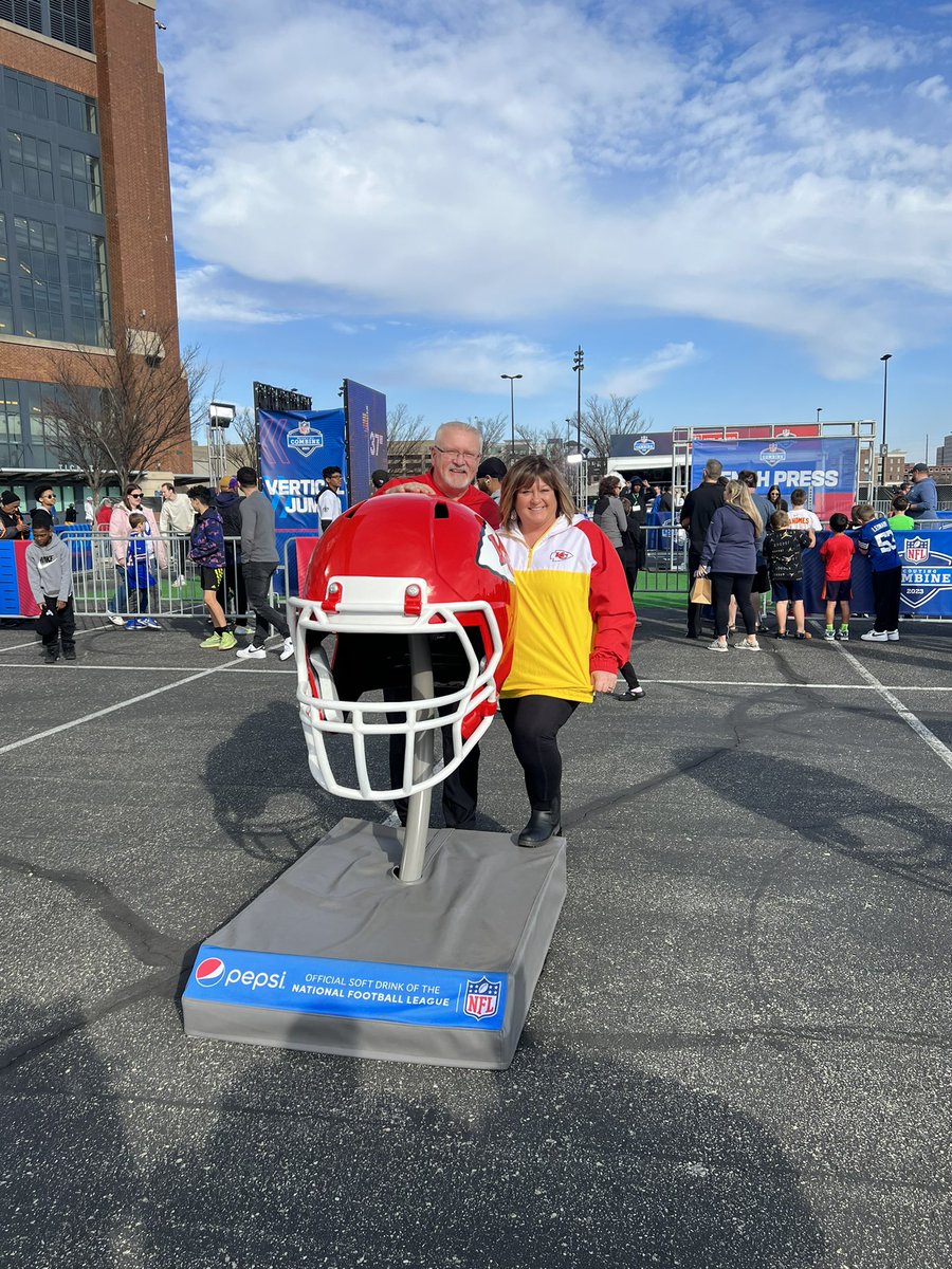 kellereid's tweet photo. Our first #NFLCombine but not our last!  Thank you Indy! https://t.co/Orb0mn8xoY