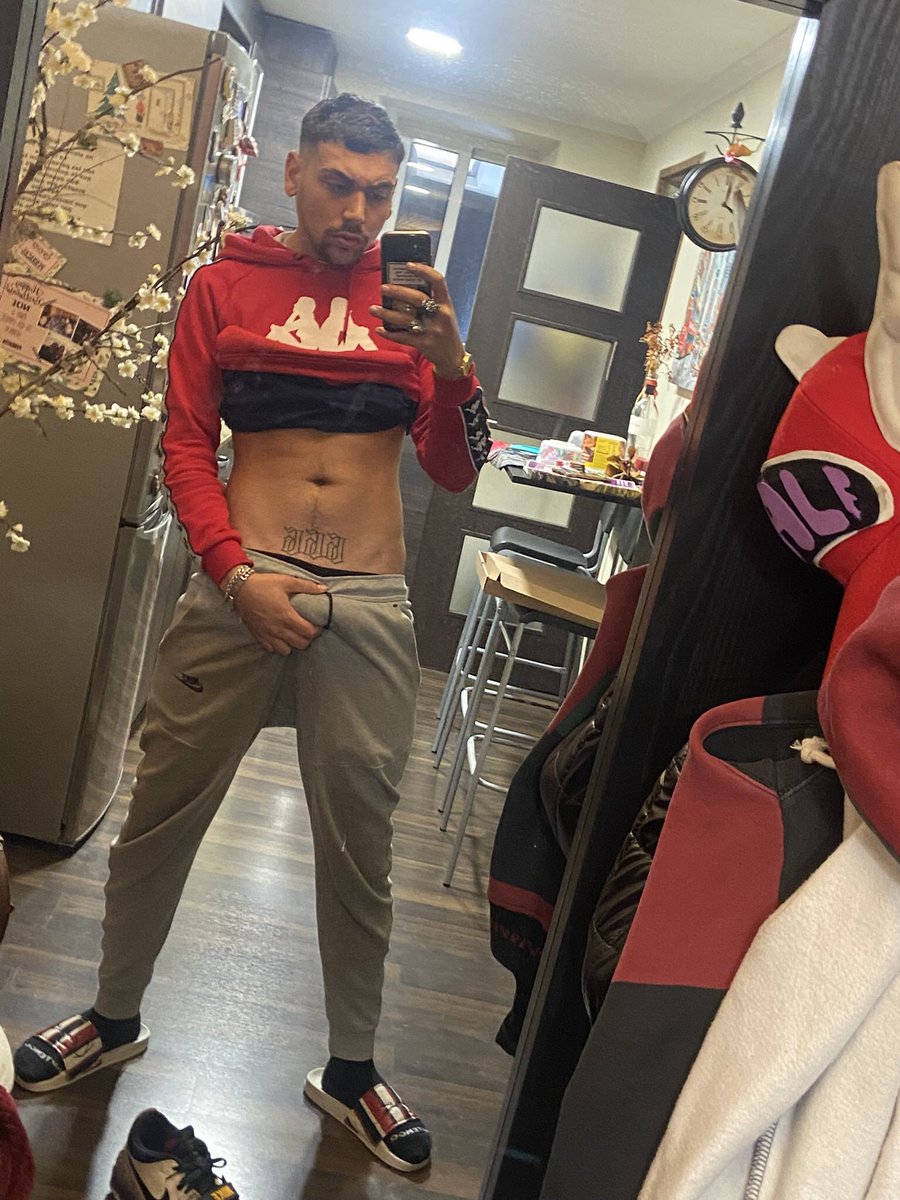 danitomorenito tweet media