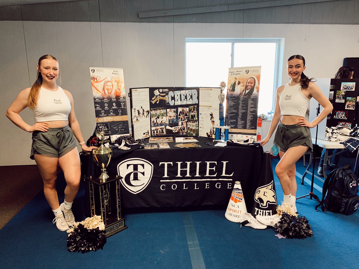 thiel_cheer's tweet photo. Out Recruiting today!! @ThielAthletics @thielcollege #rollcats #TCCheer #Tomcats https://t.co/GiOAKpUX4q