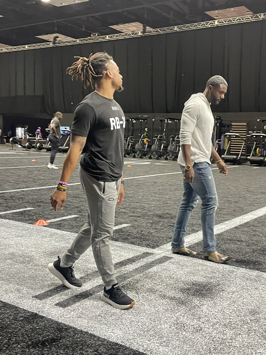 CoachC_Foster's tweet photo. Tomorrow Preparation meets opportunity! Getting some final tips from the Olympic/World Champion Justin Gatlin! #DBreed #LetsRide🏴☠️ https://t.co/RQaVWdxWXm