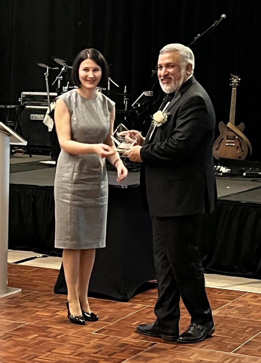 nilu desai (@niludesai1) on Twitter photo Congratulations Dr. Mahboob Rahman <a href="/MRrenaldoc/">Mahboob Rahman</a> Kidney Foundation of Ohio Person of the Year!! @CaseUHmed <a href="/CaseKidneys/">CWRU Nephrology</a> Congratulations Dr. Mahboob Rahman <a href="/MRrenaldoc/">Mahboob Rahman</a> Kidney Foundation of Ohio Person of the Year!! @CaseUHmed <a href="/CaseKidneys/">CWRU Nephrology</a>