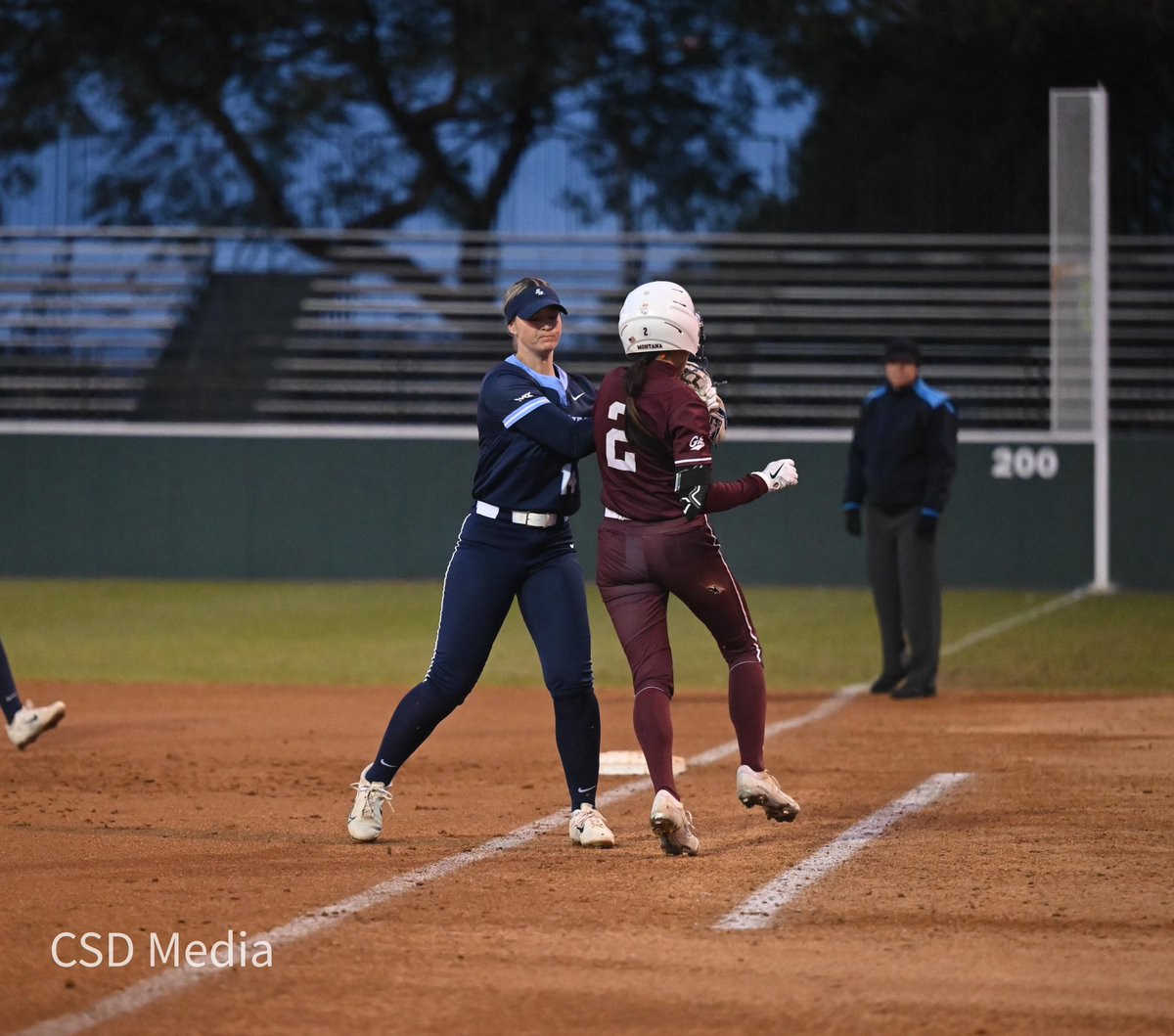 csdphoto619's tweet photo. University of San Diego vs Montana 1st inning 1-0 @EVT_News @SDSportsAssn  @USDSoftball https://t.co/NnIGDsBF48
