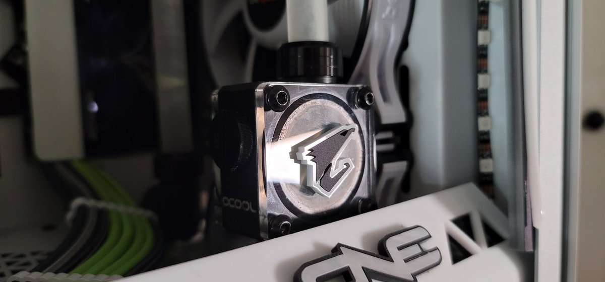 EnviousMods's tweet photo. One of my favorite little monsters.
#aorus #bequiet #teamgroup #alphacool #modmymods #enviousmods #casemodding #ONEmod #ces #CableMod https://t.co/Liw6mHAzHl