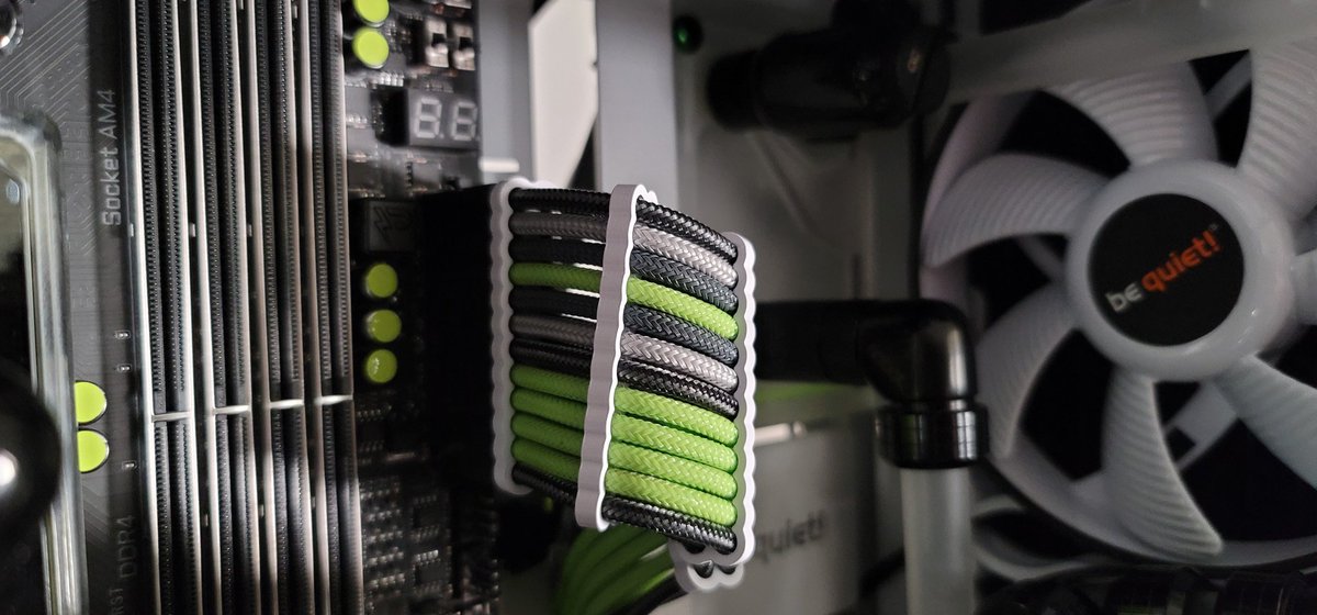 EnviousMods's tweet photo. One of my favorite little monsters.
#aorus #bequiet #teamgroup #alphacool #modmymods #enviousmods #casemodding #ONEmod #ces #CableMod https://t.co/Liw6mHAzHl