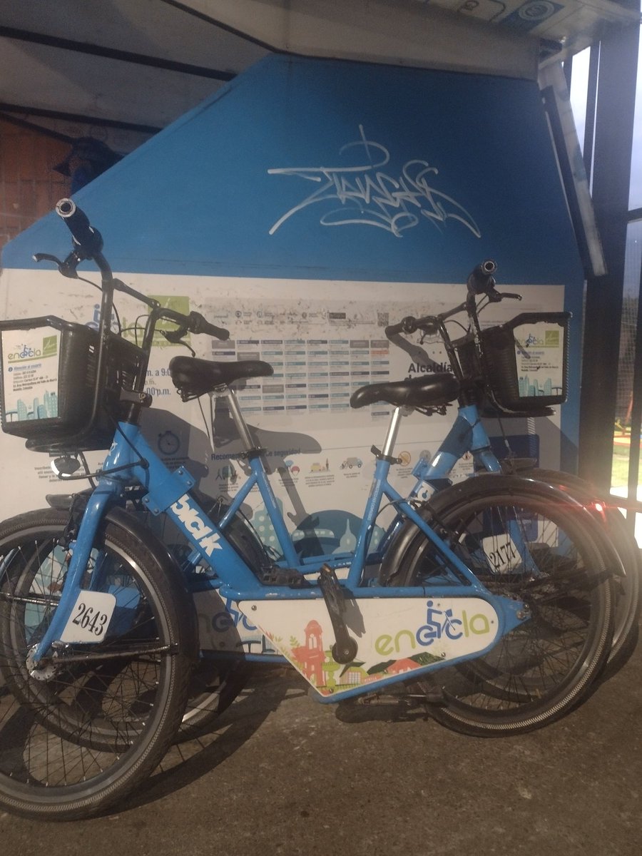 Sábado 4 de marzo
En este momento en Bello sólo están disponibles 3 bicicletas del sistema <a href="/EnCicla/">EnCicla</a> ¿donde estan las demás?  
<a href="/jdpalacioc/">Juan David Palacio C</a> <a href="/Areametropol/">Área Metropolitana del Valle de Aburrá</a> <a href="/El_Bellanita/">El Bellanita</a> <a href="/personeriabello/">Personería de Bello</a>