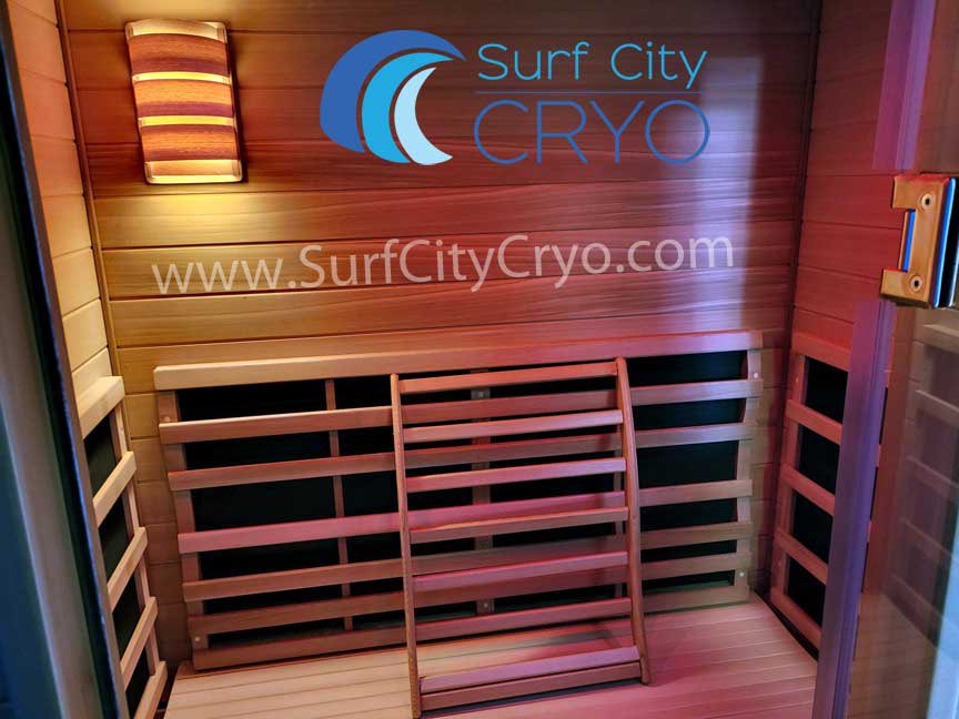 Heat up in our private IR Sauna after you cool down from a quick 3 minute Cryotherapy session.  Learn more about the #surfcitycryo package specials online SurfCityCryo.com in #huntingtonbeach #California #irsauna #hottherapy #coldtherapy #chromotherapy #dayspa #wellness