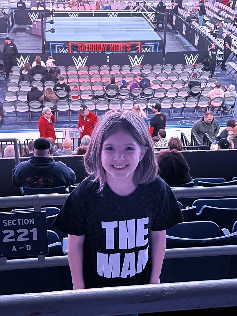 SWenmanLBE's tweet photo. Her first WWE Live show, and The Girl is hoping to see The Man! #WWESyracuse https://t.co/99tZ8EuPkL