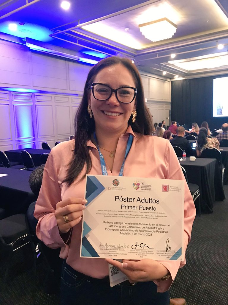 CREAautoinmune's tweet photo. El @CREAautoinmune presente en @Asoreuma y ganador del 1er puesto en modalidad póster con investigación traslacional en esclerosis sistemica por nuestra estudiante de doctorado @SandraPSalas https://t.co/GKdpl18HkG