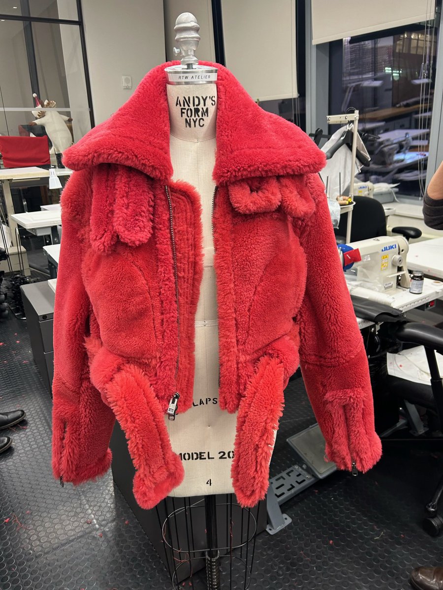 StuartVevers's tweet photo. ❤️🤩💥 #lilnasx in custom @Coach for #CoachFall23 #CoachNY #NYFW , 😉 ps: check out the #behindthescenes https://t.co/TJI4IRPeOP