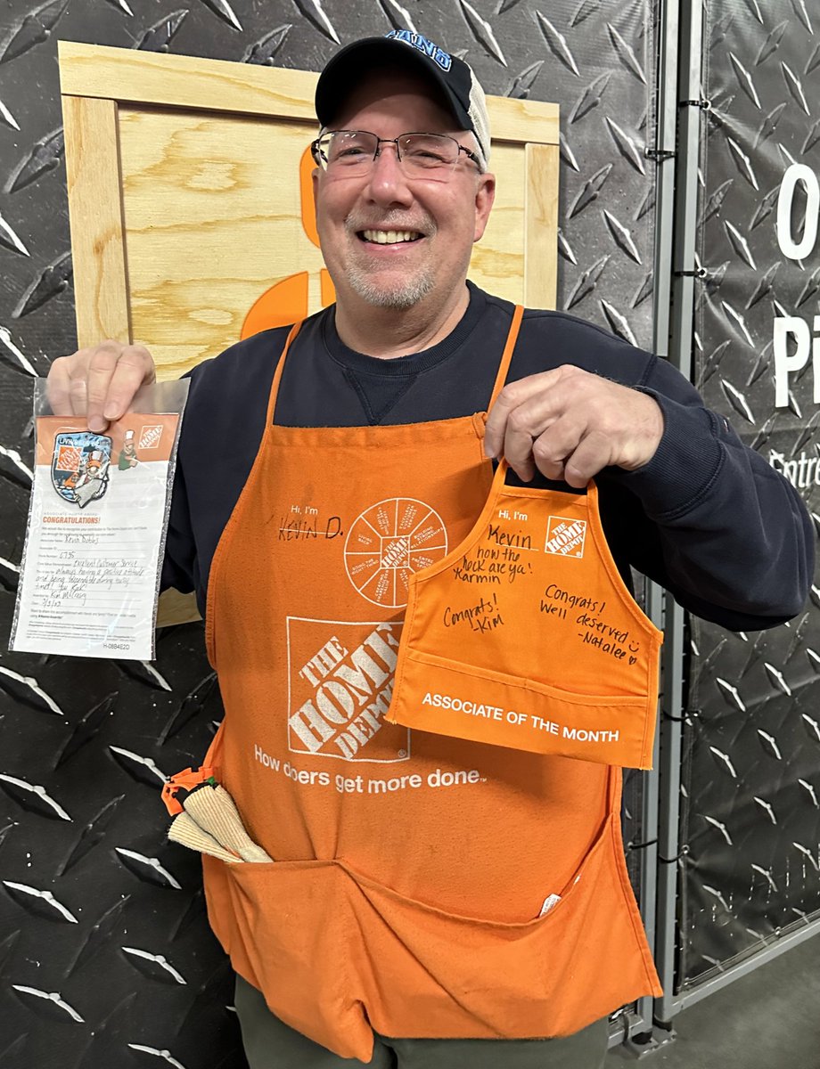 KimHD735's tweet photo. ✨Kevin…Our March 2023 Associate of the Month at Customer Service!✨Always patient and actively listening to customers needs! Willing to go the extra mile every time! You Go Kevin! 🧡@BlakeOlivierHD @DepotMatt @JasonGTaylor @CoveredwIcing @THDAlex1 https://t.co/EKHe71MUu4