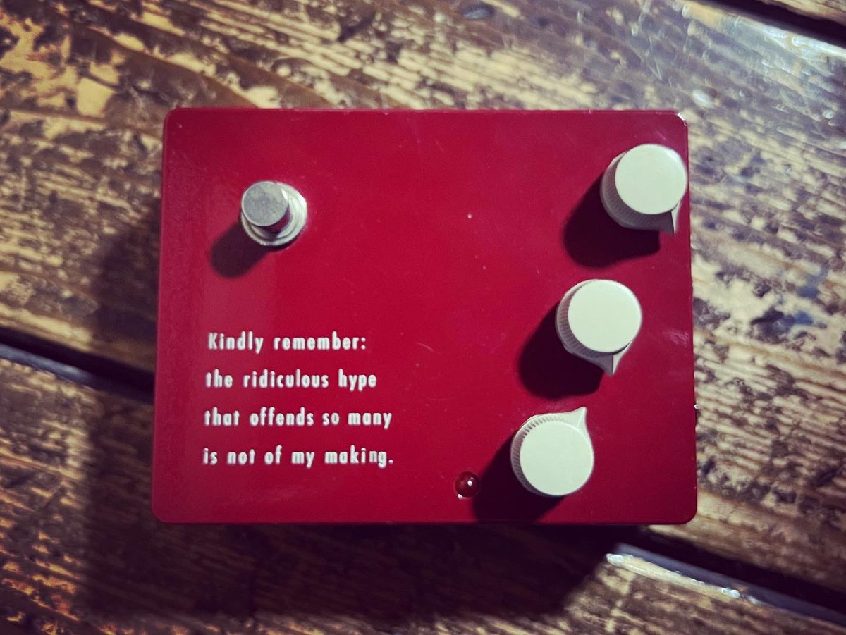 efmaniac's tweet image. KLON KTR

久々に弾いたけど、デカいCentaurより個人的には好きかも

持っていたのに売ってしまったのが悔やまれる…

T氏、機材提供ありがとうございます😊

#エフェクター
#klon 
#ktr