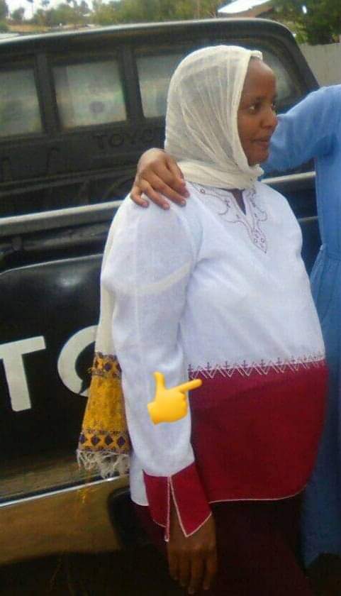 እርጉዝ ሆና የእናቴን ምቾት ማጣት ስቃይዋን አስብና ከ እስር ጋር አጅየት እንዴት እሆነች እየሆነች እደሆነ ሳስብ የምርም ጭንቅ ይለኛል
#freegurage
#gurageregio
#justiceforgurage
<a href="/Abiyahmed/">Abiy Ahmed</a>
@restuydaw
<a href="/BBCafrica/">BBC News Africa</a>