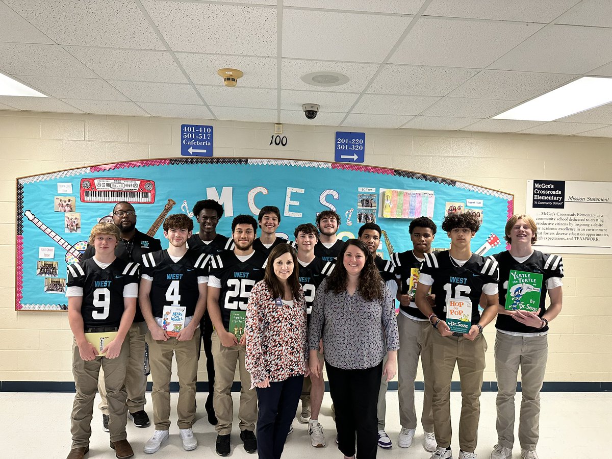 CoachHarp_WJ's tweet photo. West Football leaders during national reading day. Thank you the faculty and staff at McGee’s Crossroads Elementary https://t.co/nE9kcSdMgm