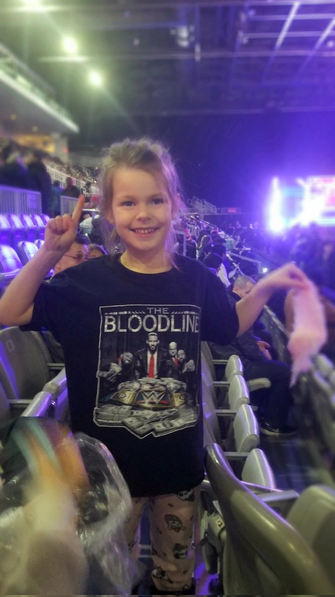 JPB03's tweet photo. #WWEToronto https://t.co/oxjAYlOCNM