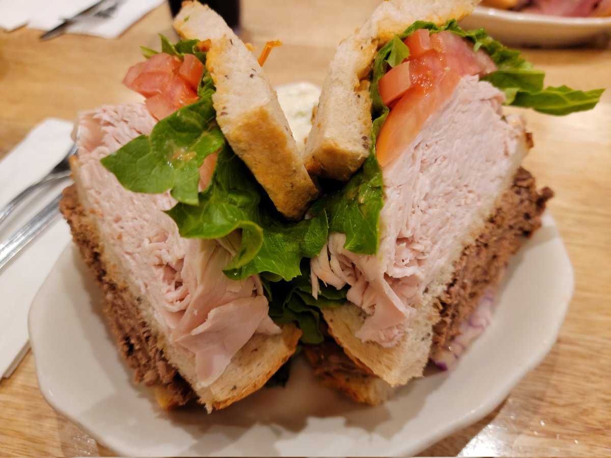 DaveTheOmbuds's tweet photo. Kenny &amp; Ziggy's Deli is one of my favorite places to eat, when I'm in Houston. Excited to finally have the chance to check out their new location, too! https://t.co/95kSXEpggh