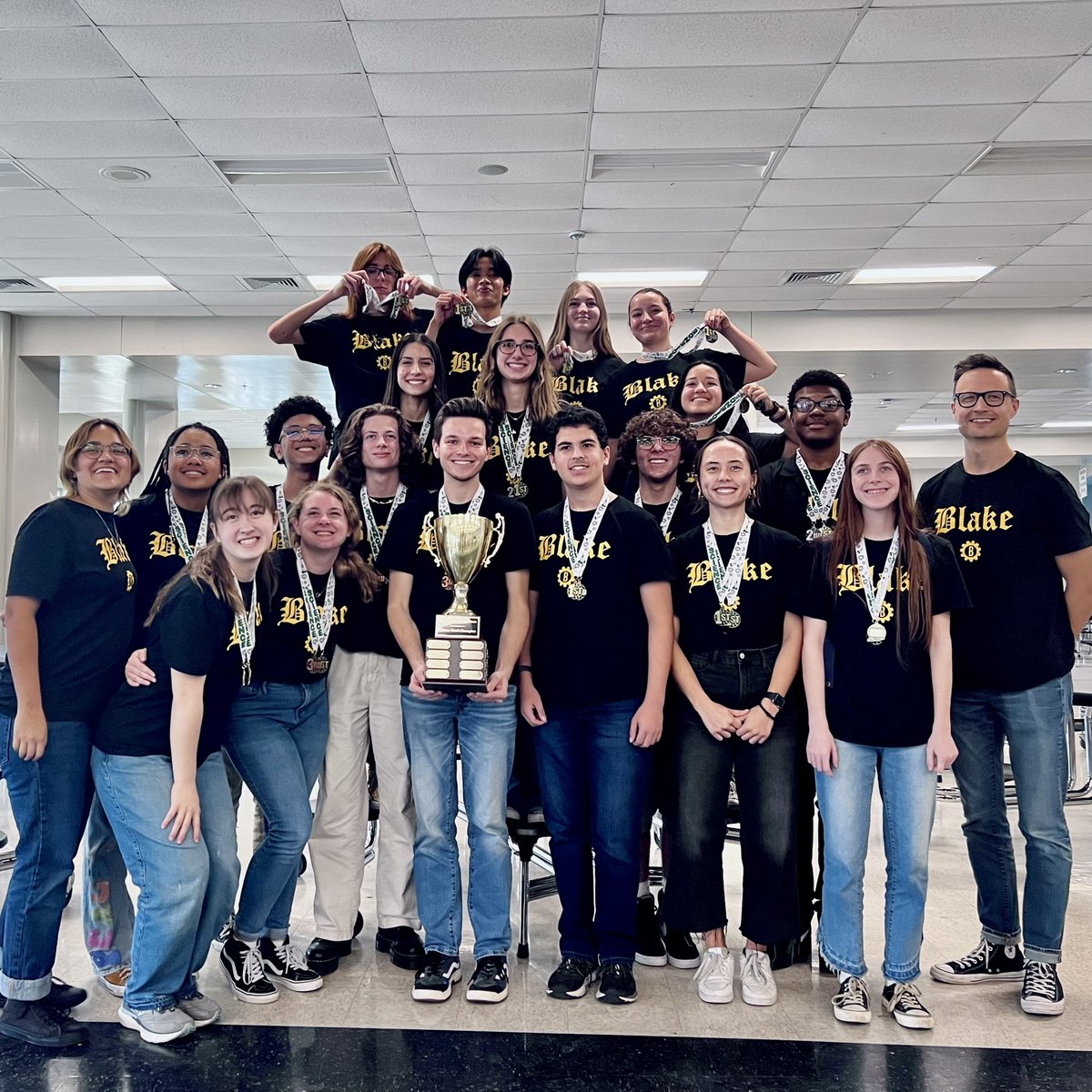 claynylund's tweet photo. County ChampsβΌοΈ Our students placed in every event and won threeβΌοΈ Could not be prouder of this squad of yellow jackets and all their hard workβΌοΈ #fourstraight ππππ @HWBlake @TampaBaySTEM @HillsboroughSch https://t.co/W1WauxBKTr